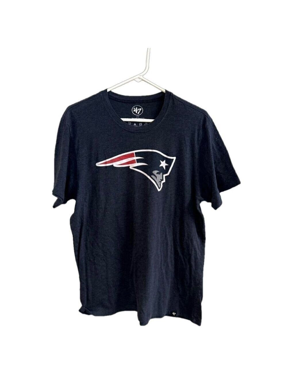 '47 Brand New England Patriots NFL Short Sleeve T-Shirt.  Size Large